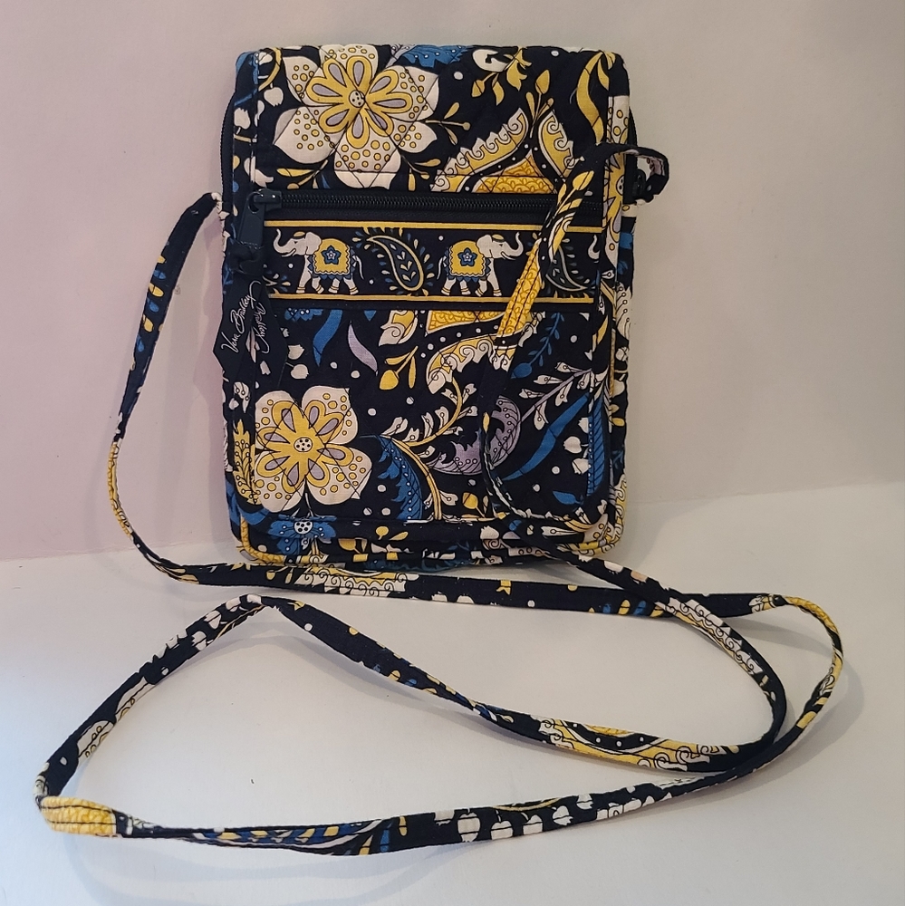 Vera Bradley quilted Crossbody Ellie Blue retired 7" x 8.5"